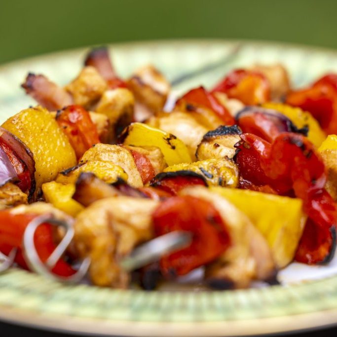 Grillspieß mit Huhn